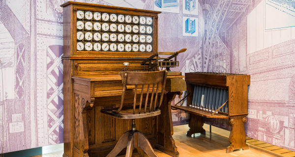 Nachbau der ersten Hollerithmaschine